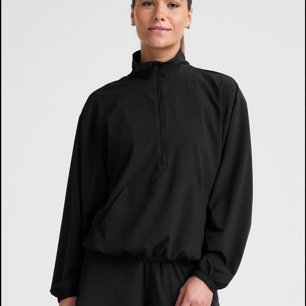 Beyond Yoga Stretch Woven in Stride Half Zip Pullover